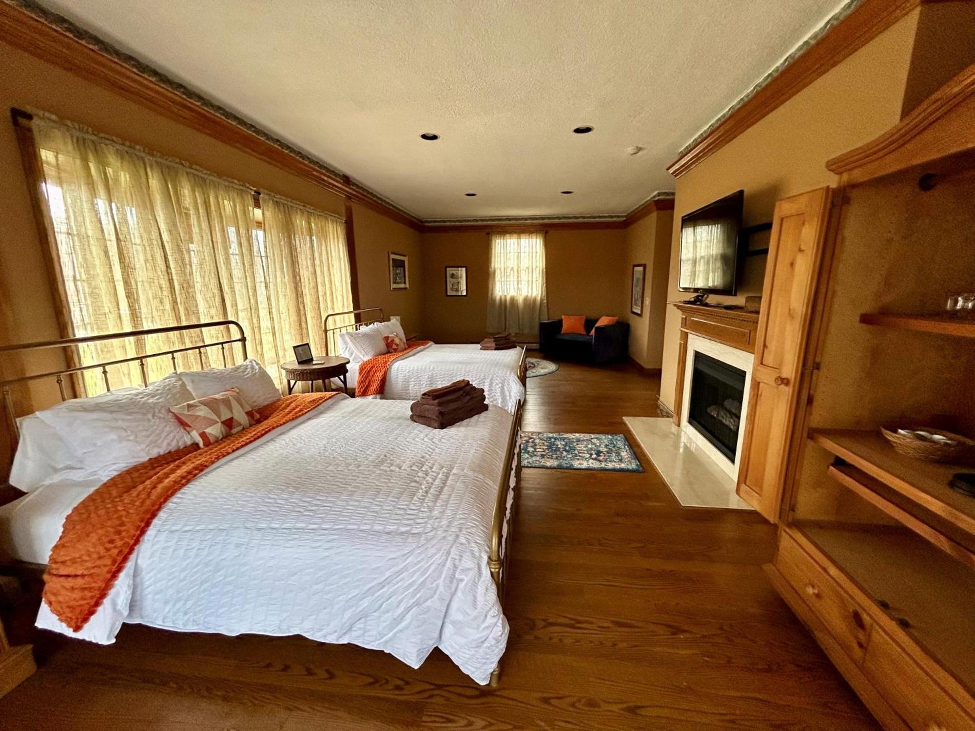 Warner-Concord Farms Bed & Breakfast Geneva Buitenkant foto